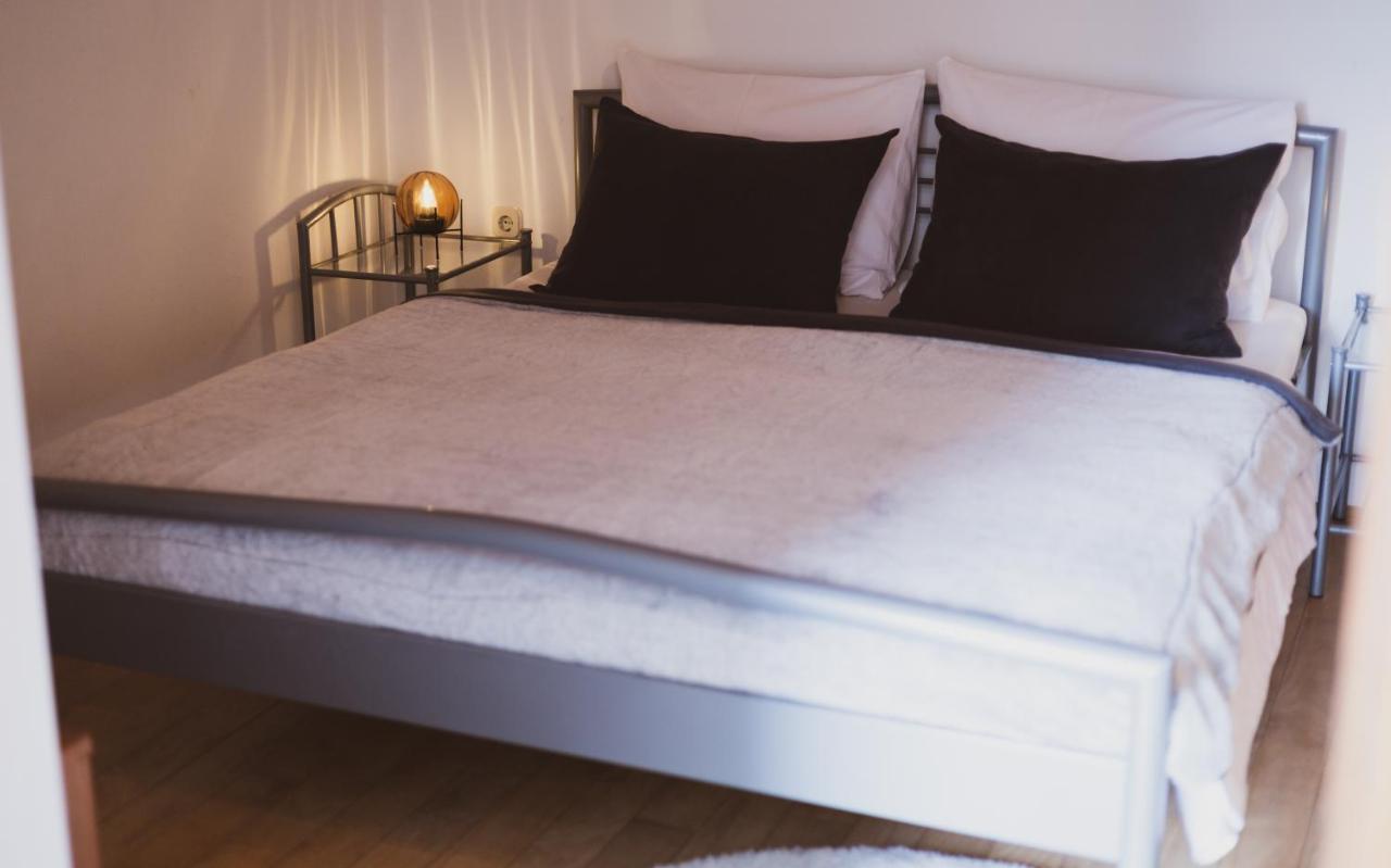 Scardona Rustica, Bed & Breakfast With Jacuzzi, Bbq And Free Parking In Skradin, Krka Apartment Екстериор снимка
