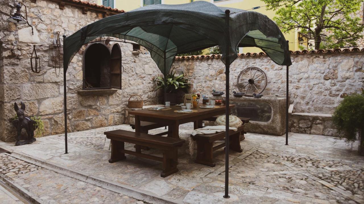 Scardona Rustica, Bed & Breakfast With Jacuzzi, Bbq And Free Parking In Skradin, Krka Apartment Екстериор снимка